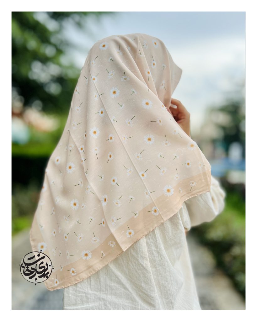 تصویر روسری بابونه کرم 