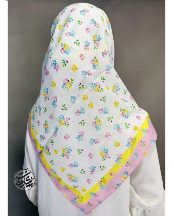روسری طرحدار 90 دسته گل